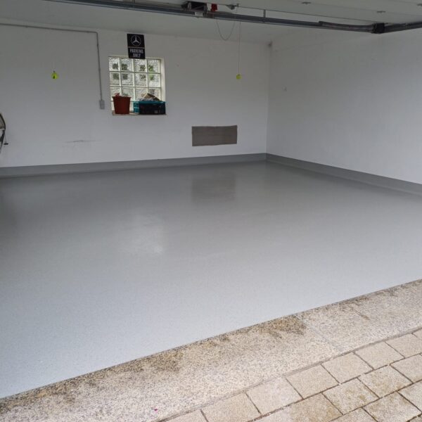 8b9e6a2e 11e4 49bd 9b07 96dfd3557528 600x600