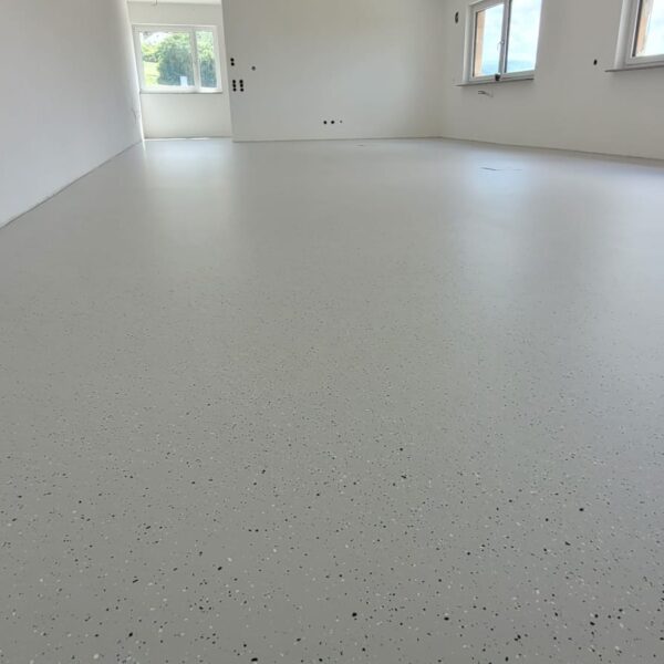 B8ff3bc5 af24 4611 83f0 a1bca71e7c8d 600x600